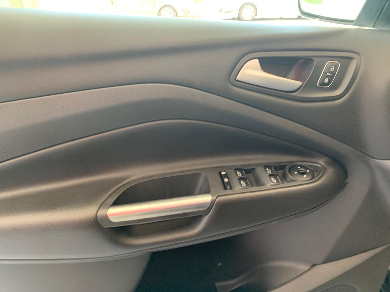 FORD KUGA 2.0TDCI 150CV 4X2 S-TITANIUM